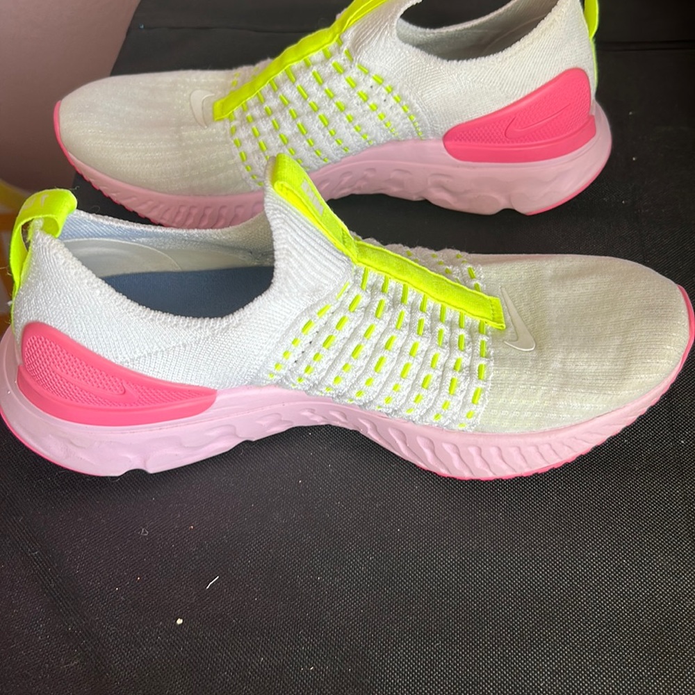 Worn a few times Nike react sneakers.